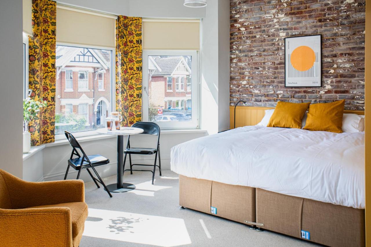 Settle Southampton - Stylish Self Check-In Rooms & Self Catering Suites ภายนอก รูปภาพ