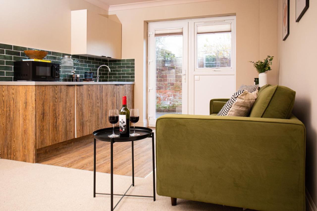 Settle Southampton - Stylish Self Check-In Rooms & Self Catering Suites ภายนอก รูปภาพ