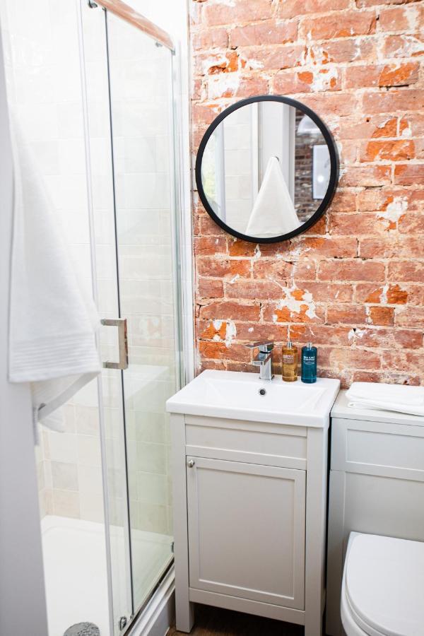 Settle Southampton - Stylish Self Check-In Rooms & Self Catering Suites ภายนอก รูปภาพ