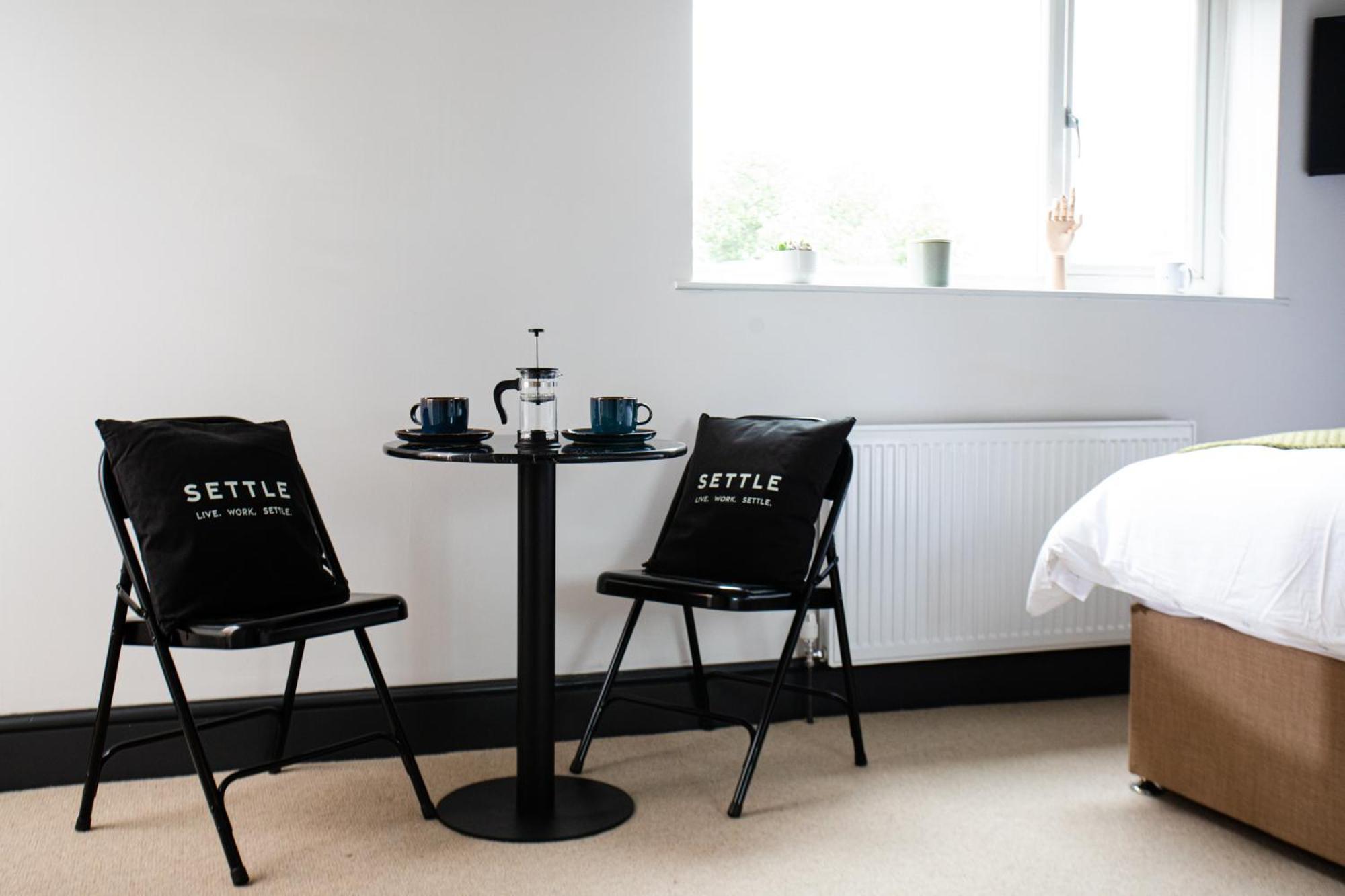 Settle Southampton - Stylish Self Check-In Rooms & Self Catering Suites ภายนอก รูปภาพ